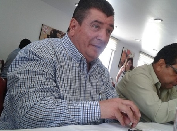 Alcalde de Teapa, Tabasco arremete a sillazos contra regidores (video)