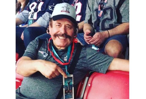 Precandidato de Morena se burla de Humberto Moreira por no ir al Super Bowl