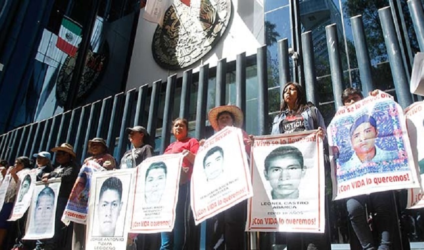 PGR y padres de Ayotzinapa reanudan contactos con investigación a Tomás Zerón