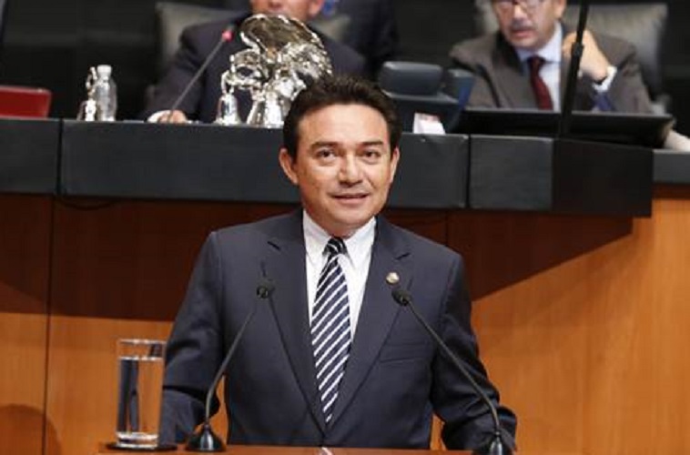 Daniel Ávila apoya reforma constitucional para reducir el número de legisladores
