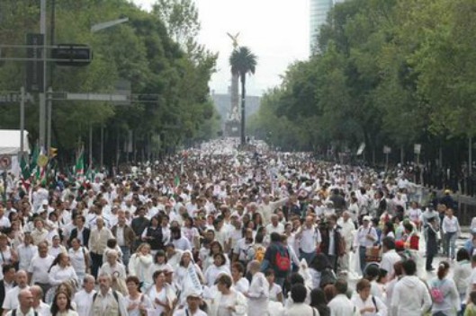 ÍNDICE POLÍTICO: Marchas contra Trump, ¿y de apoyo a EPN?