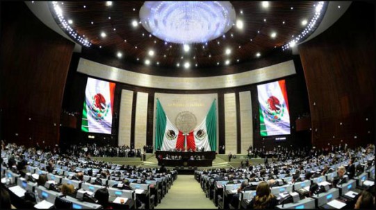 ÍNDICE POLÍTICO: El Congreso, cómplice de las trapacerías de EPN