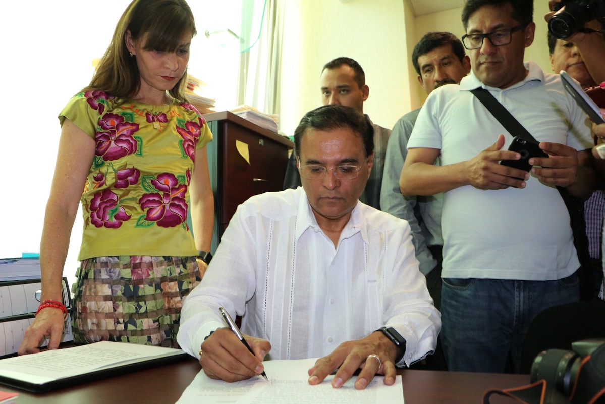 Ratifica Benjamín Robles demanda de juicio político contra Gabino Cué