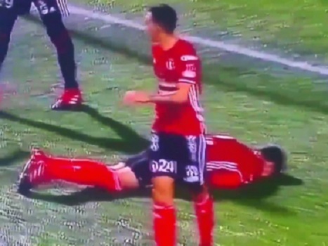 Yasser Corona, estable tras convulsión en partido (+video)