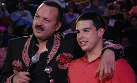 Arrestan a hijo de Pepe Aguilar por tráfico de personas