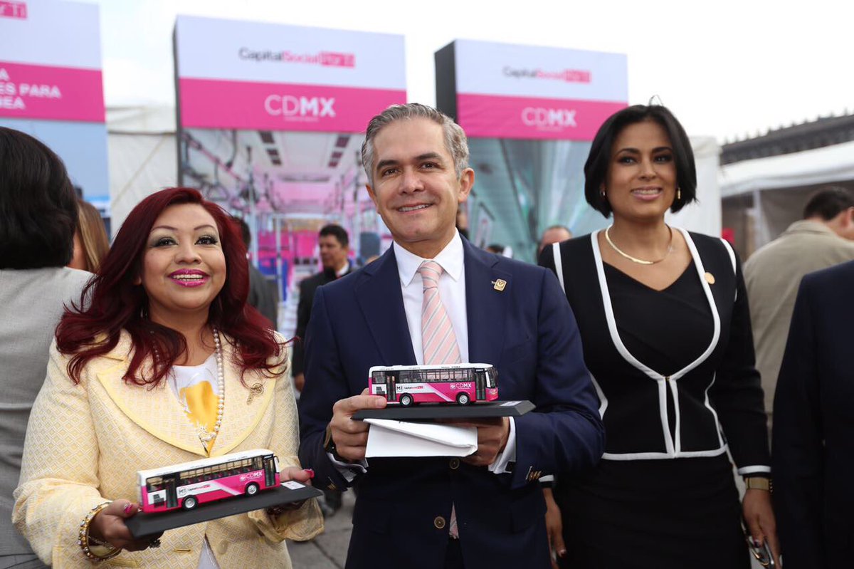 Nuevos autobuses para celebrar el Día Internacional de la Mujer en la CMDX