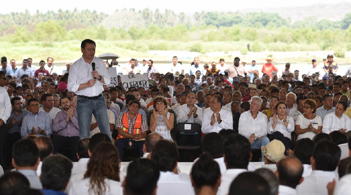 La iniciativa de Ley de Seguridad Interior no significa militarizar el país: Osorio Chong