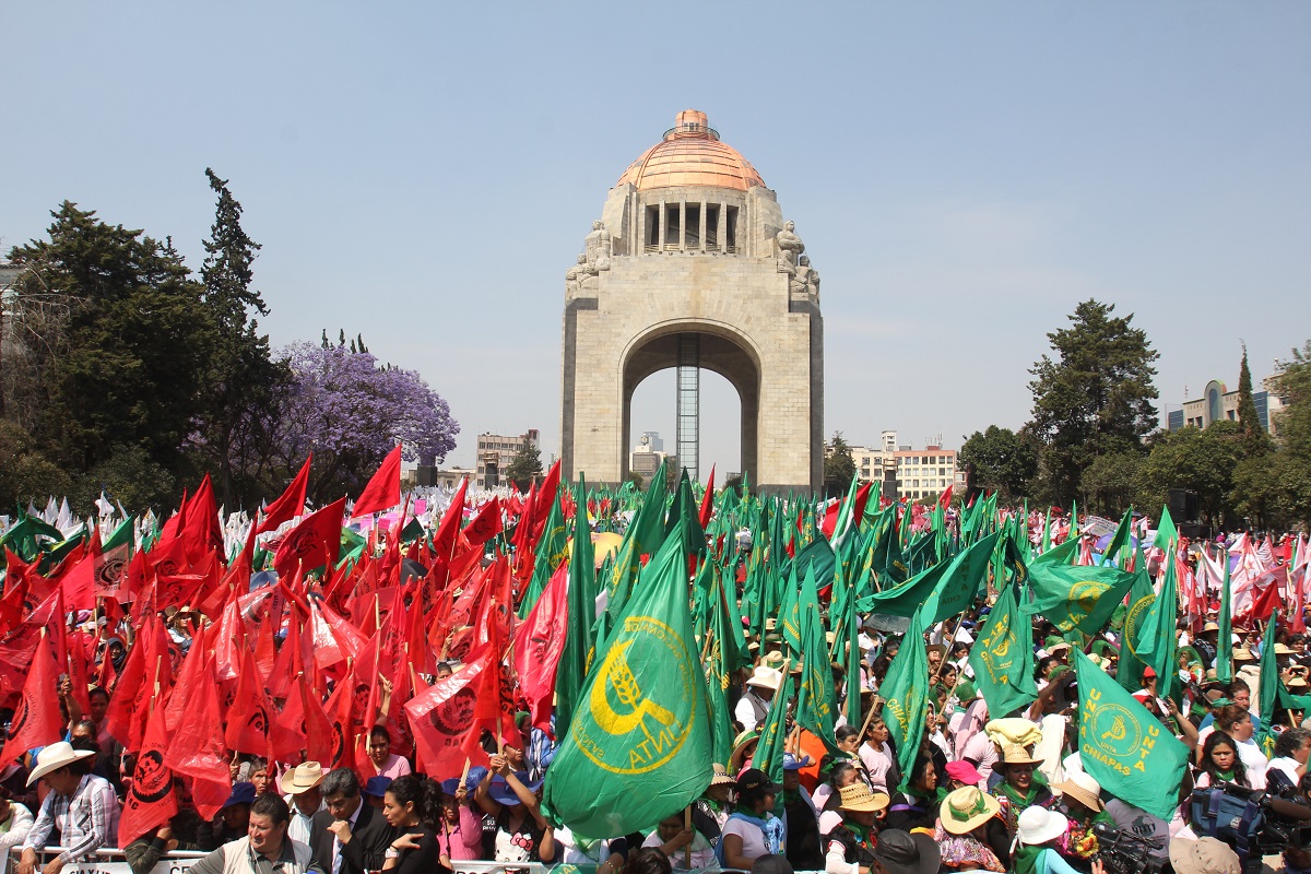 Diez mil campesinas del FAC se movilizan para denunciar violencia, pobreza y discriminación
