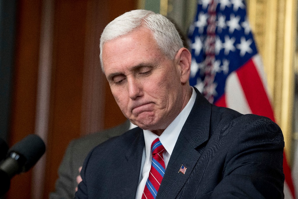 Mike Pence también utilizó su cuenta de correo personal para asuntos de Gobierno