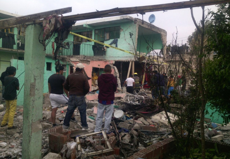 Explosión de polvorín en Tultepec deja cuatro muertos y seis heridos