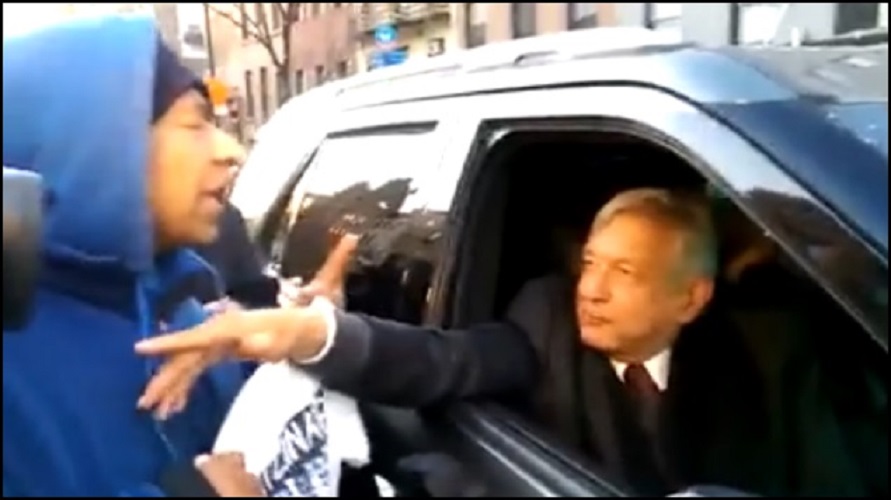 AMLO llama provocador a padre de normalista de Ayotzinapa en Nueva York (+video)