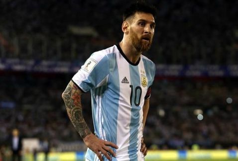 FIFA suspende a Messi cuatro partidos
