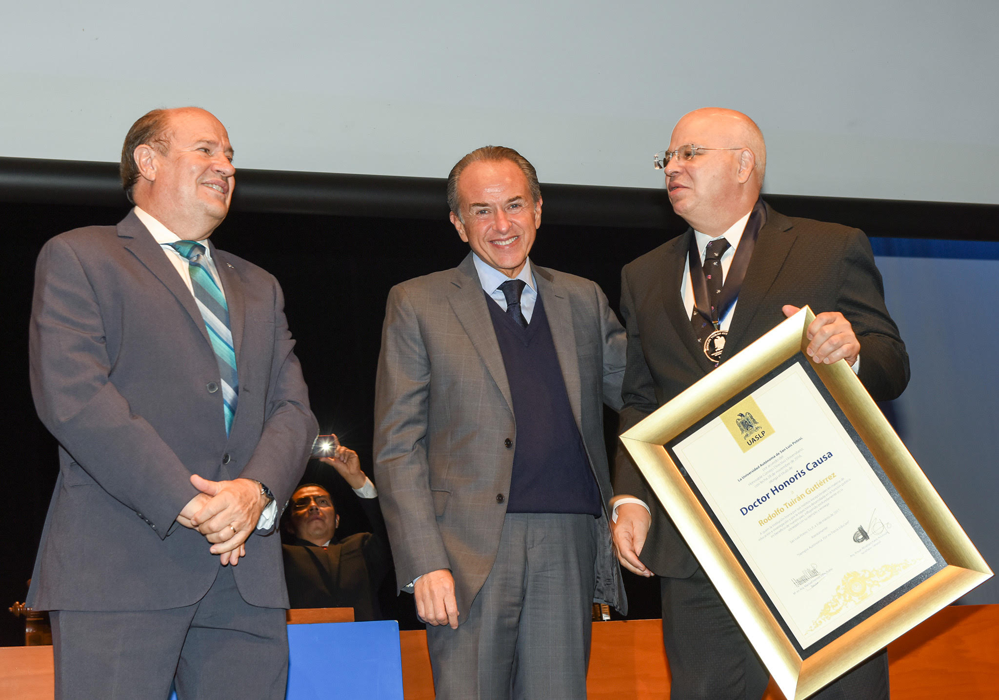 Reconoce gobernador de SLP aportación de Tuirán Gutiérrez a favor de la educación en México