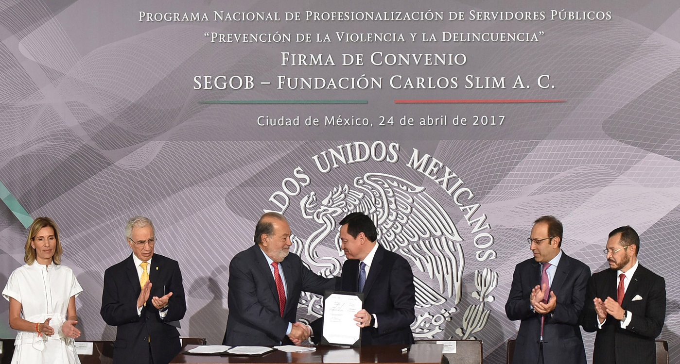 Firma Segob convenio de colaboración con la Fundación Carlos Slim A.C.