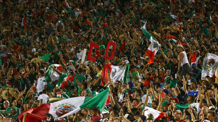 FIFA vuelve a multar a México por gritos homofóbicos