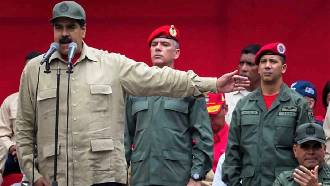 Maduro quiere armar a un millón de venezolanos como milicianos
