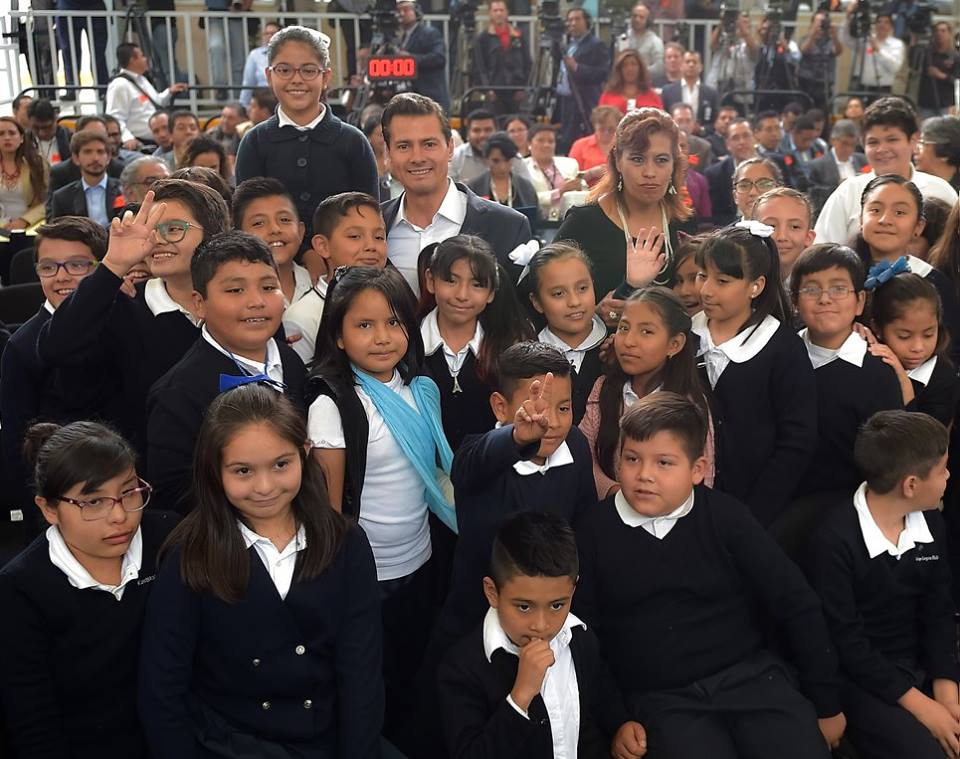 Reforma educativa es una realidad y está en marcha: Peña Nieto