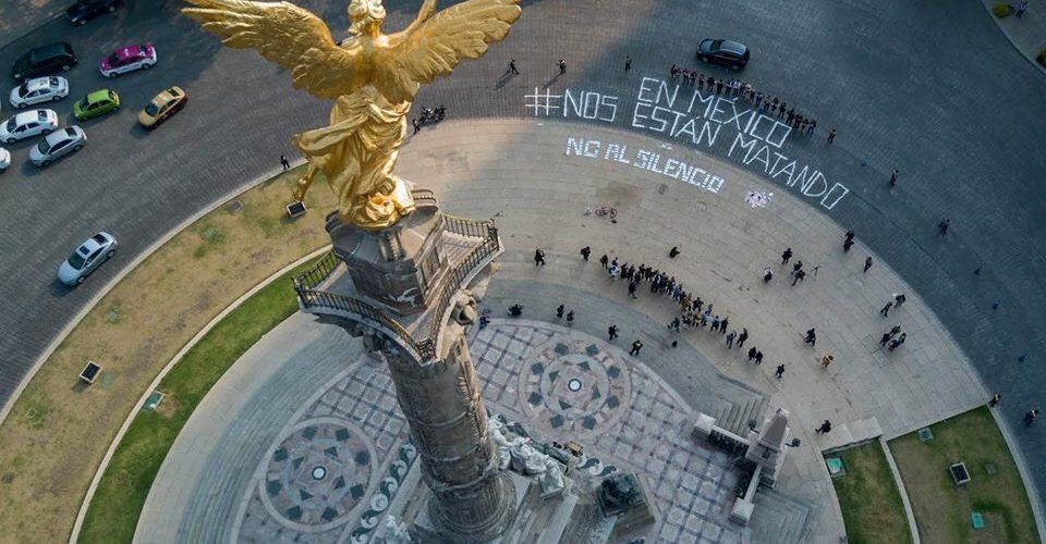 “Nos están matando”, protestan periodistas en el Ángel de la Independencia