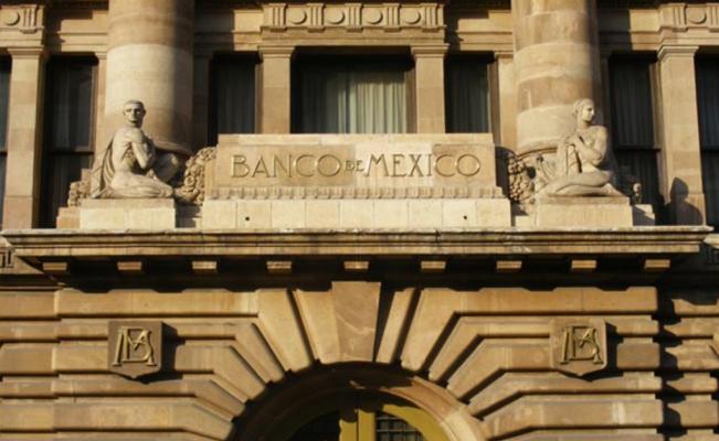 Banxico eleva estimación de crecimiento económico para 2017