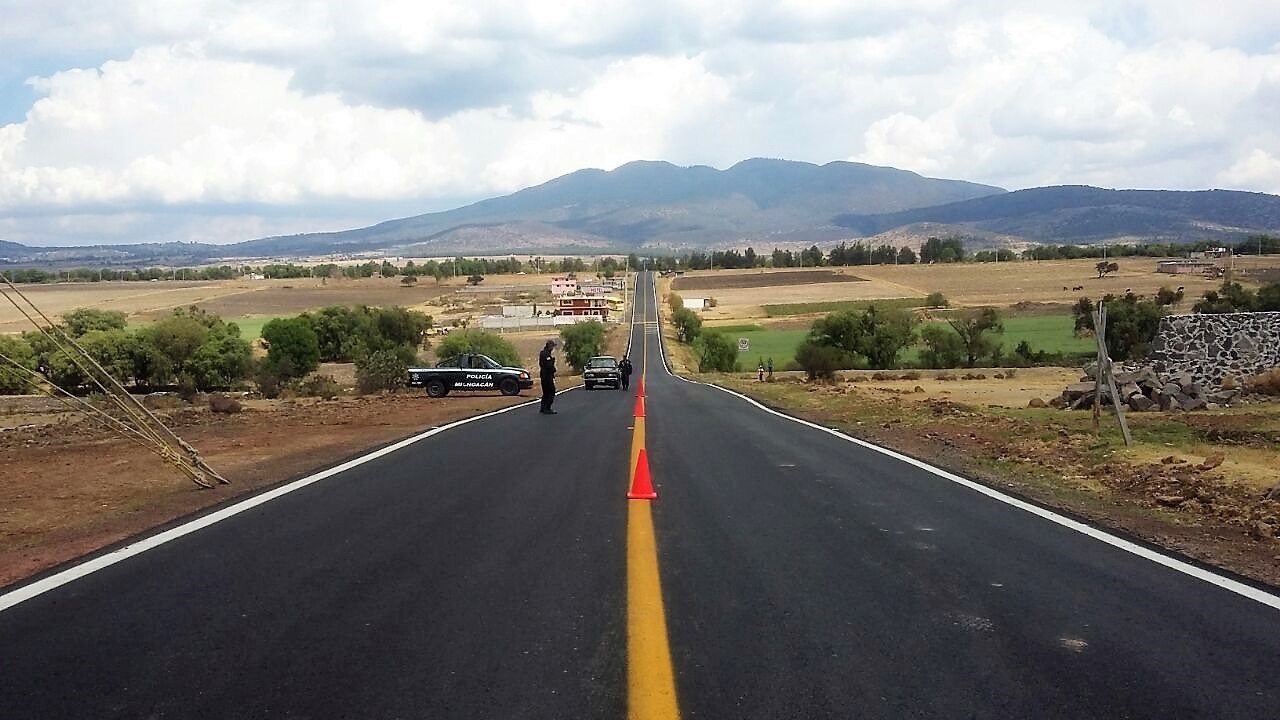 Avanza SCT en la construcción de 46 autopistas a nivel nacional: Florentino Coalla