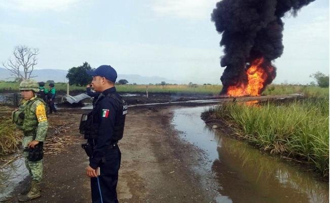 Explosión en ducto de Veracruz deja como saldo 4 muertos