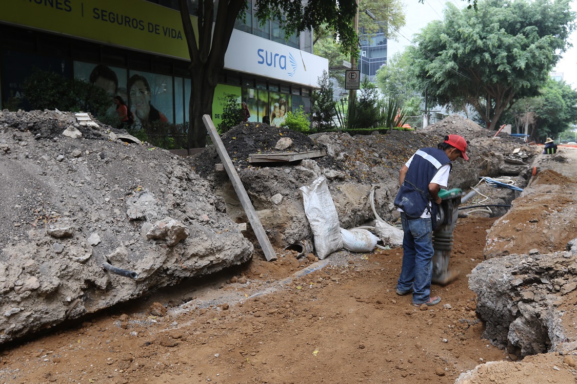 Acuerda Monreal con CFE redoblar esfuerzos para concluir en tiempo la rehabilitación de la Zona Rosa