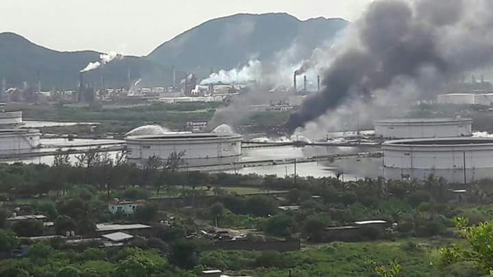 Pemex confirma la muerte de un trabajador por incendio en refinería de Salina Cruz