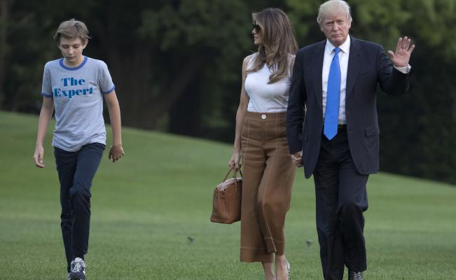 Melania y Barron Trump se mudan a la Casa Blanca
