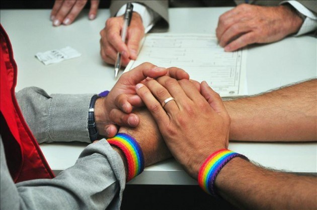 Alista gobierno de la CDMX boda colectiva para la comunidad LGBTTTI