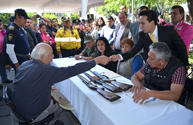 En Edomex extenderán campaña de canje de armas