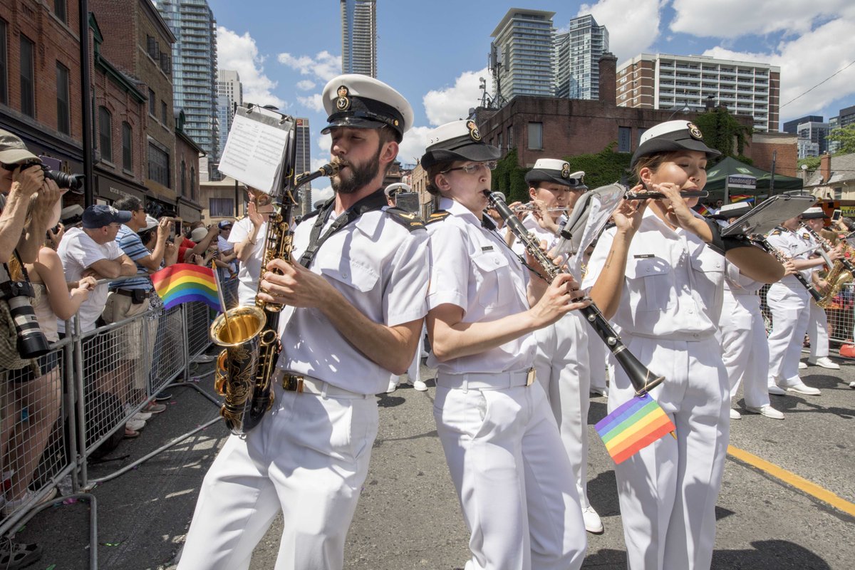 Canadá invita a transexuales a unirse a su Ejército