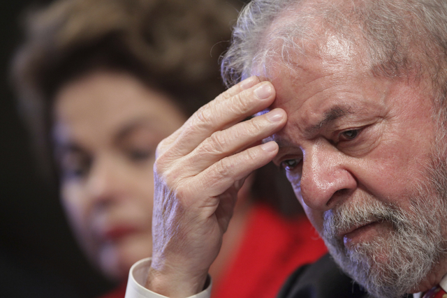 Condenan a Lula da Silva a más de 9 años de prisión por corrupción