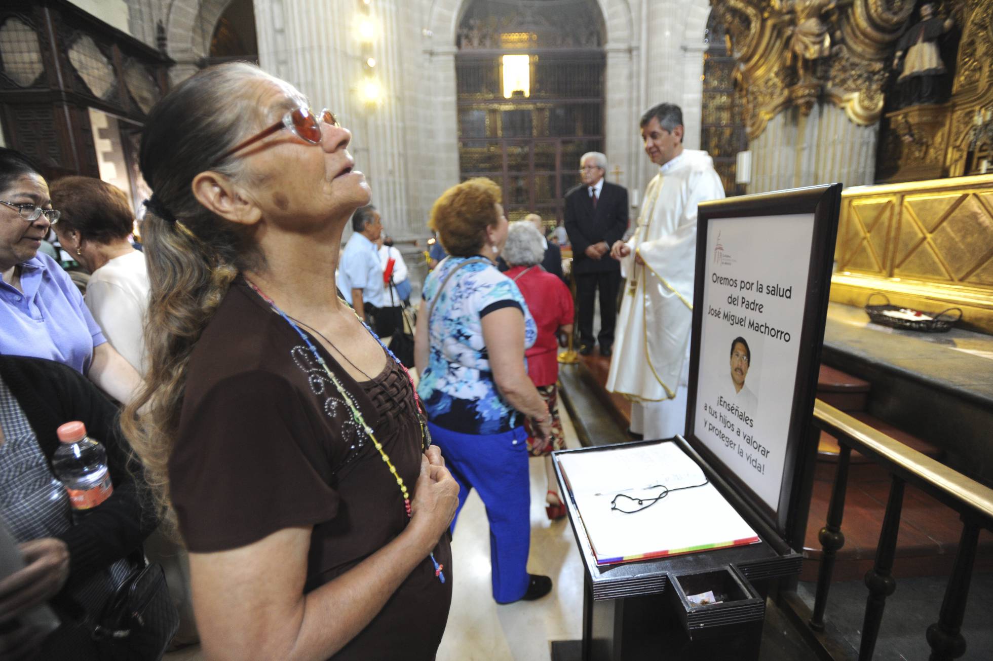 Arquidiócesis confirma la muerte de cura apuñalado en Catedral