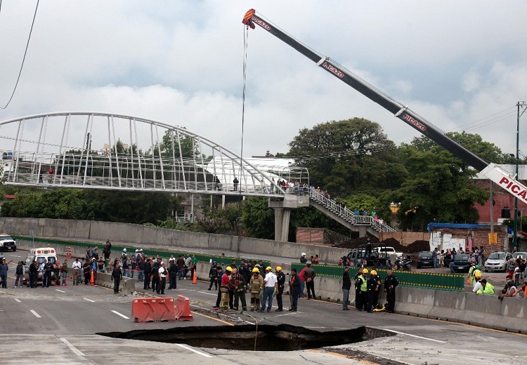 Continúan trabajos entre gobiernos de Morelos y Cuernavaca por socavón