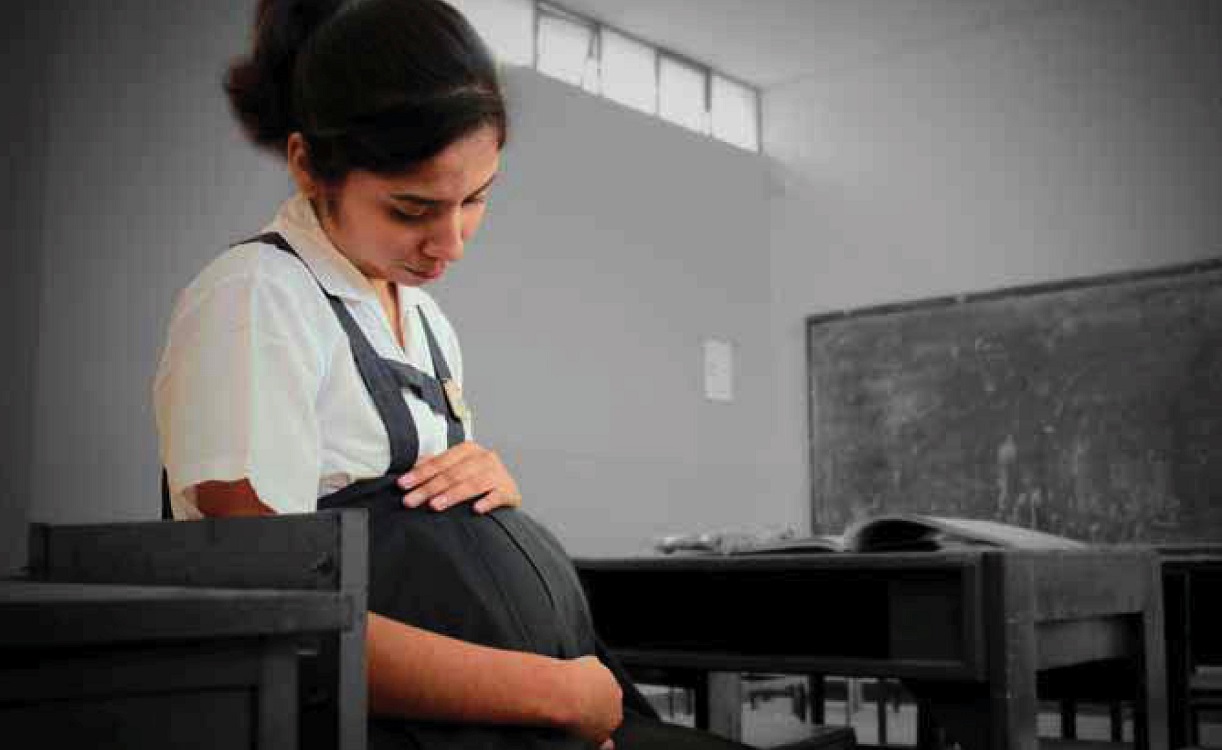 Proponen diputados apoyos económicos a madres embarazadas adolescentes