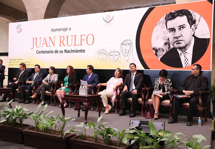 Senadores y diputados rinden homenaje a Juan Rulfo