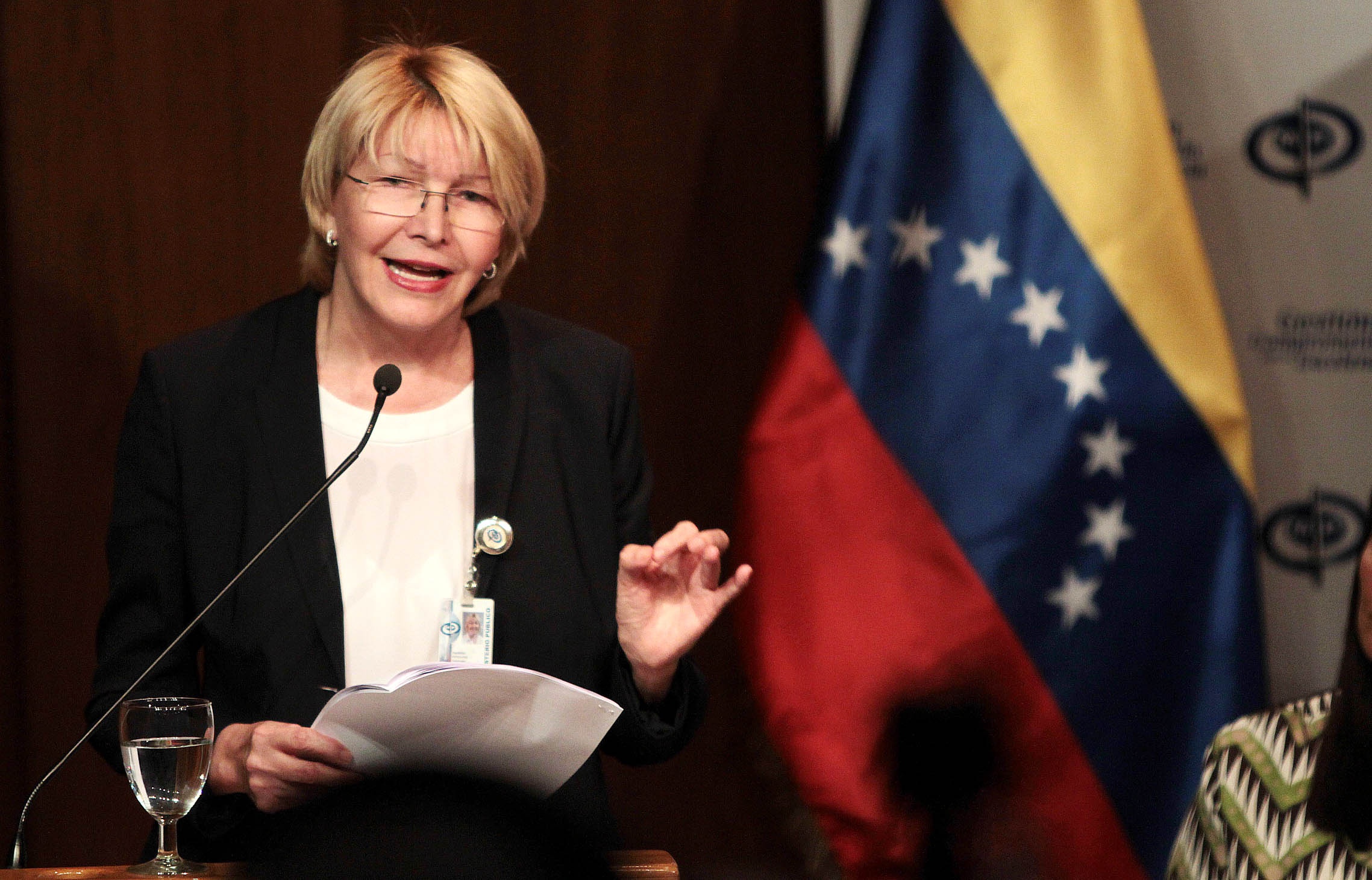 Me persiguen por tener “muchas pruebas” contra Maduro: ex fiscal Luisa Ortega