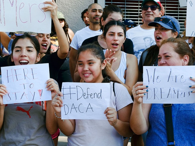 México lamenta cancelación del programa DACA