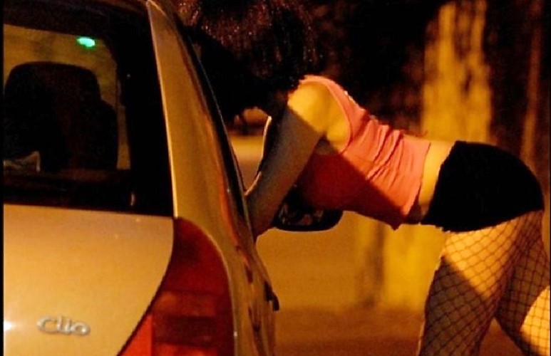 Venezolanas se prostituyen en Colombia para sobrevivir