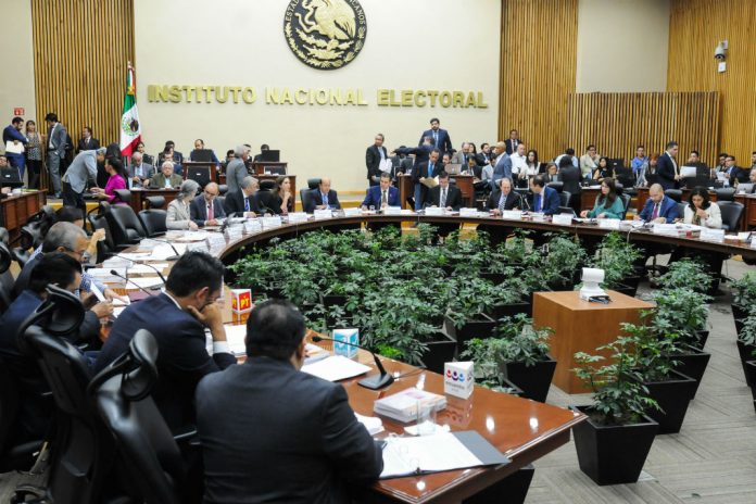 INE retrasa el análisis sobre candidaturas indígenas