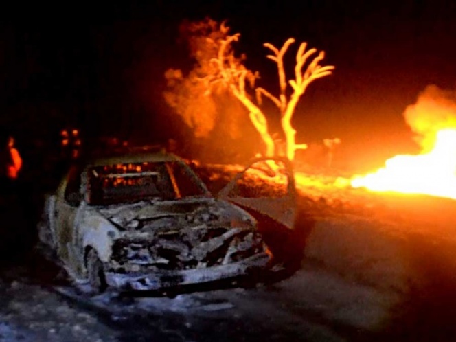 Se incendia toma clandestina en ducto de Pemex en Hidalgo