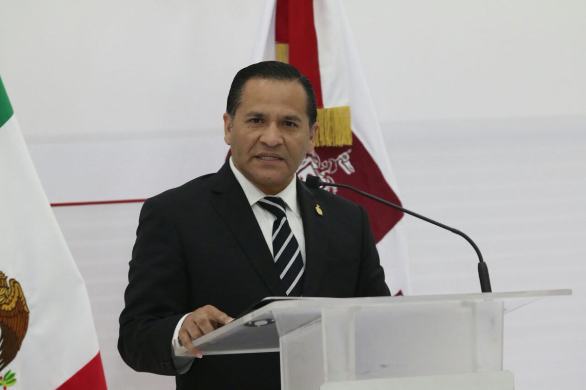 Eduardo Almaguer renuncia a la Fiscalía de Jalisco; buscará gubernatura