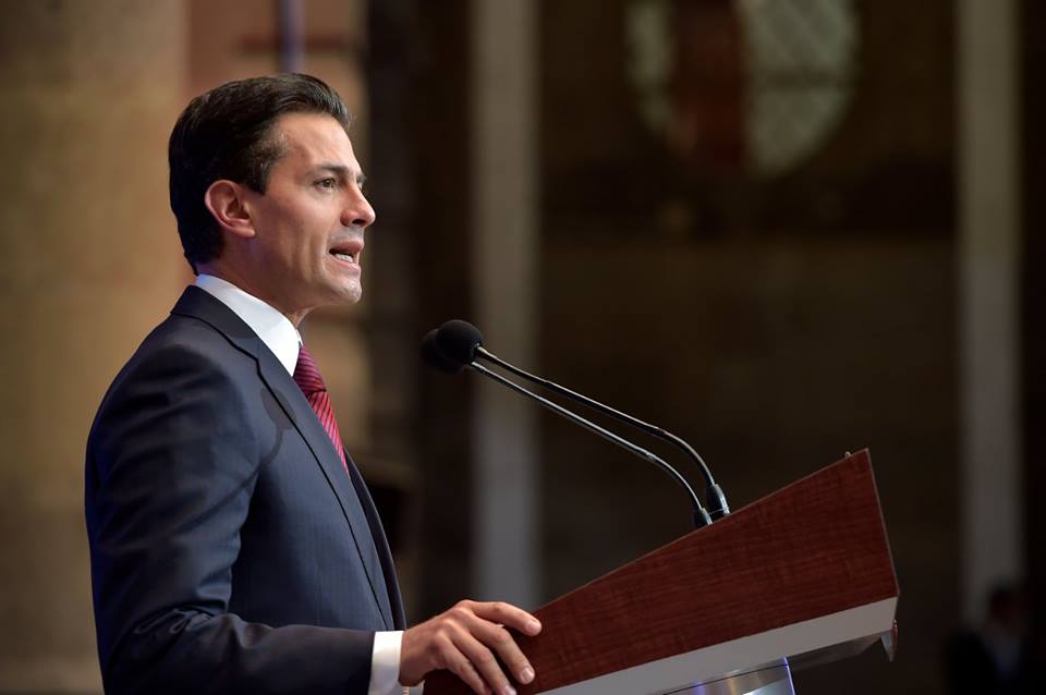 México trabaja para disminuir mortalidad por cáncer: Peña Nieto