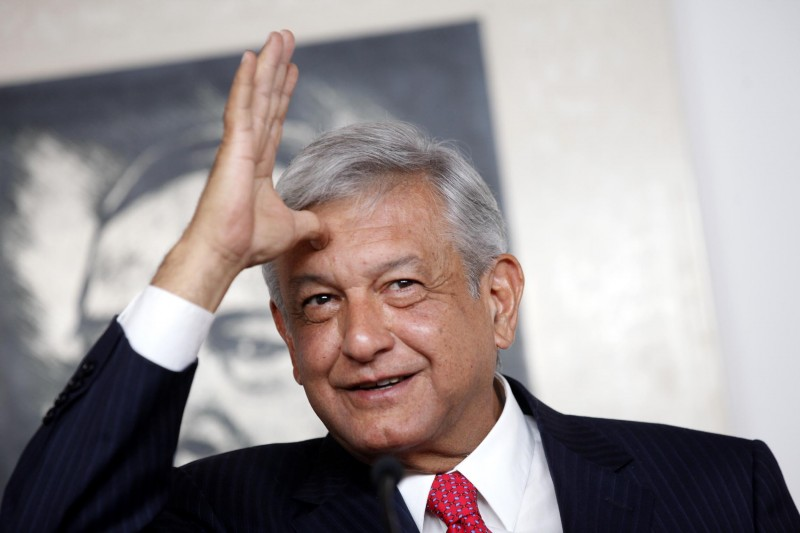 LA COSTUMBRE DEL PODER: AMLO marca el paso, Woldenberg equivocado