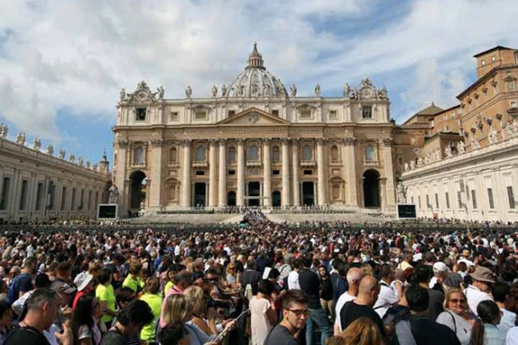 Investiga Vaticano denuncia de abuso sexual