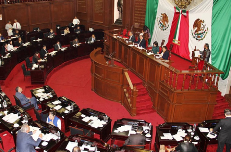Desaparece el fuero político en Michoacán