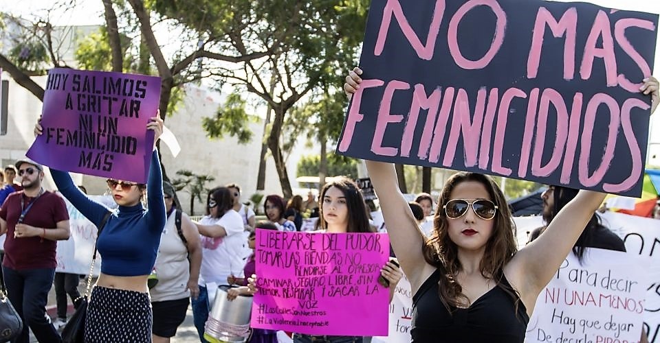 Senado condena aumento de feminicidios en el país