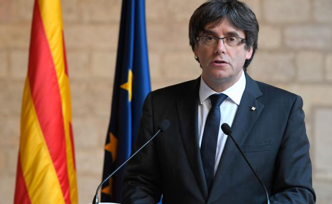 España emite orden internacional de captura contra Puigdemont