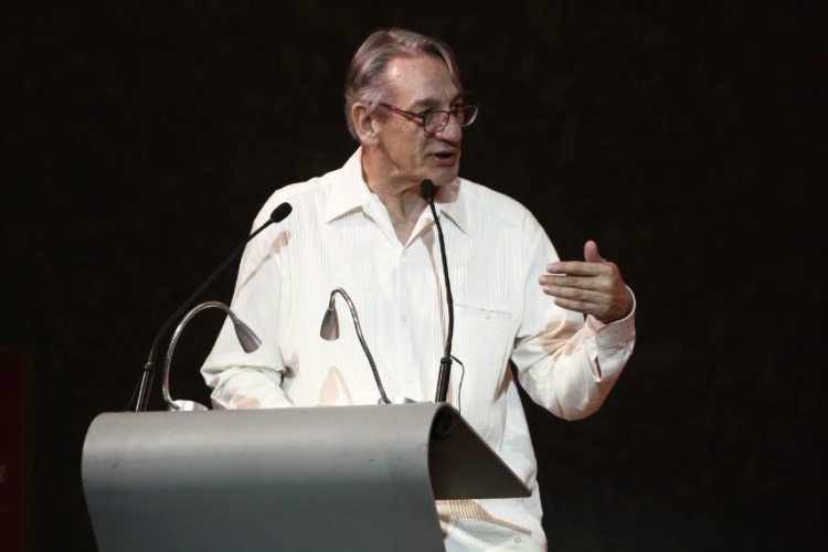 Alberto Ruy Sánchez recibe el Premio Nacional de Artes y Literatura 2017