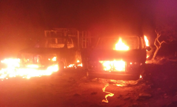 Camionetas con huachicol arden en Hidalgo